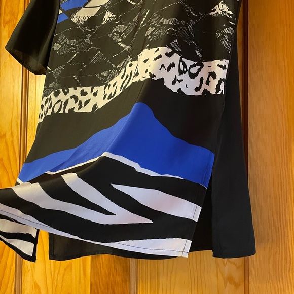 Kenneth Cole printed top - blue and black - Picture 3 of 4